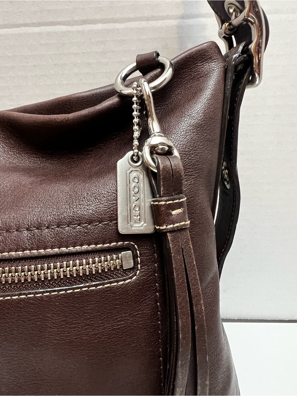 Coach Soho Duffle Brown Leather Slim Crossbody Bag Shoulder Purse Grommets 1415 - Picture 4 of 14